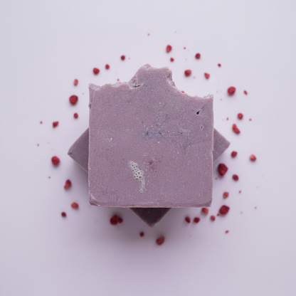 Violette — Savon au lait de chèvre et à la framboise